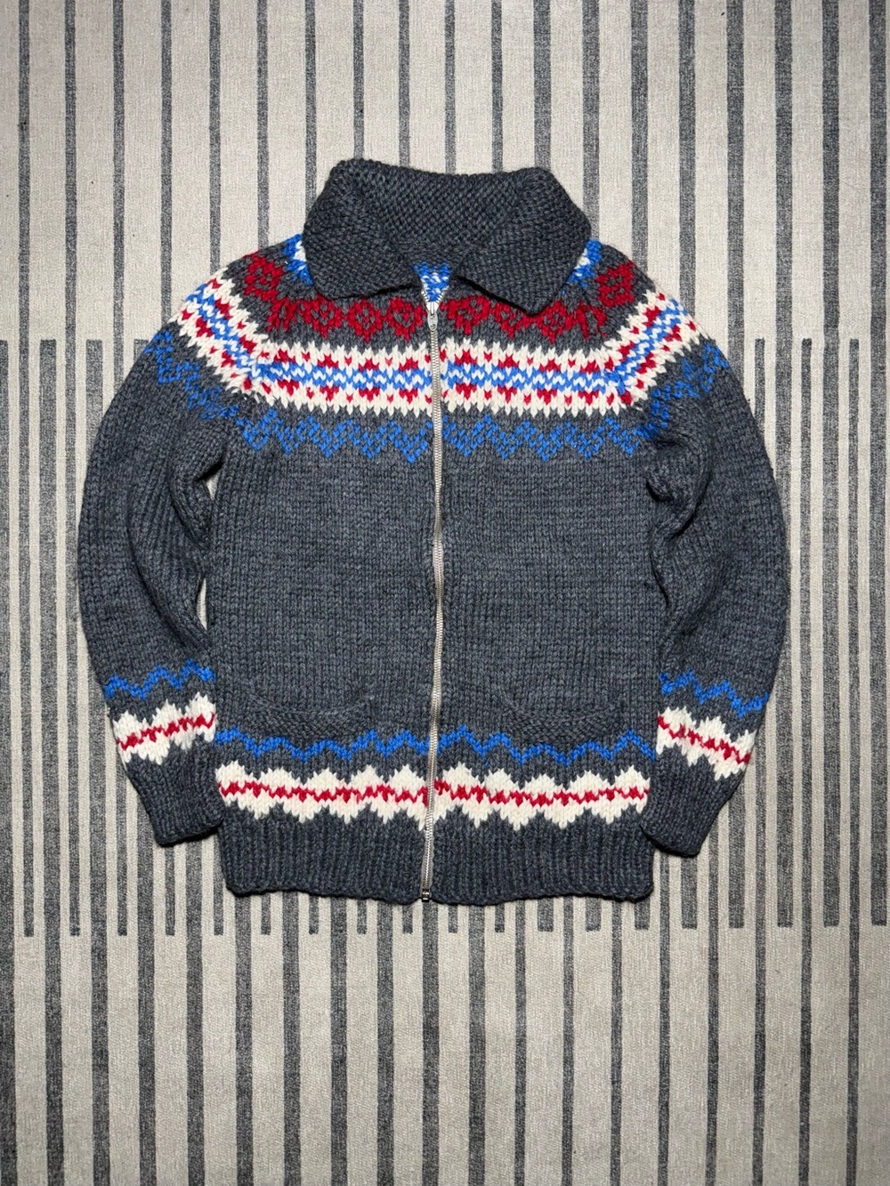 Vintage 1960s Hand Knit Wool Cowichan Style Zipper Cardigan Sweater